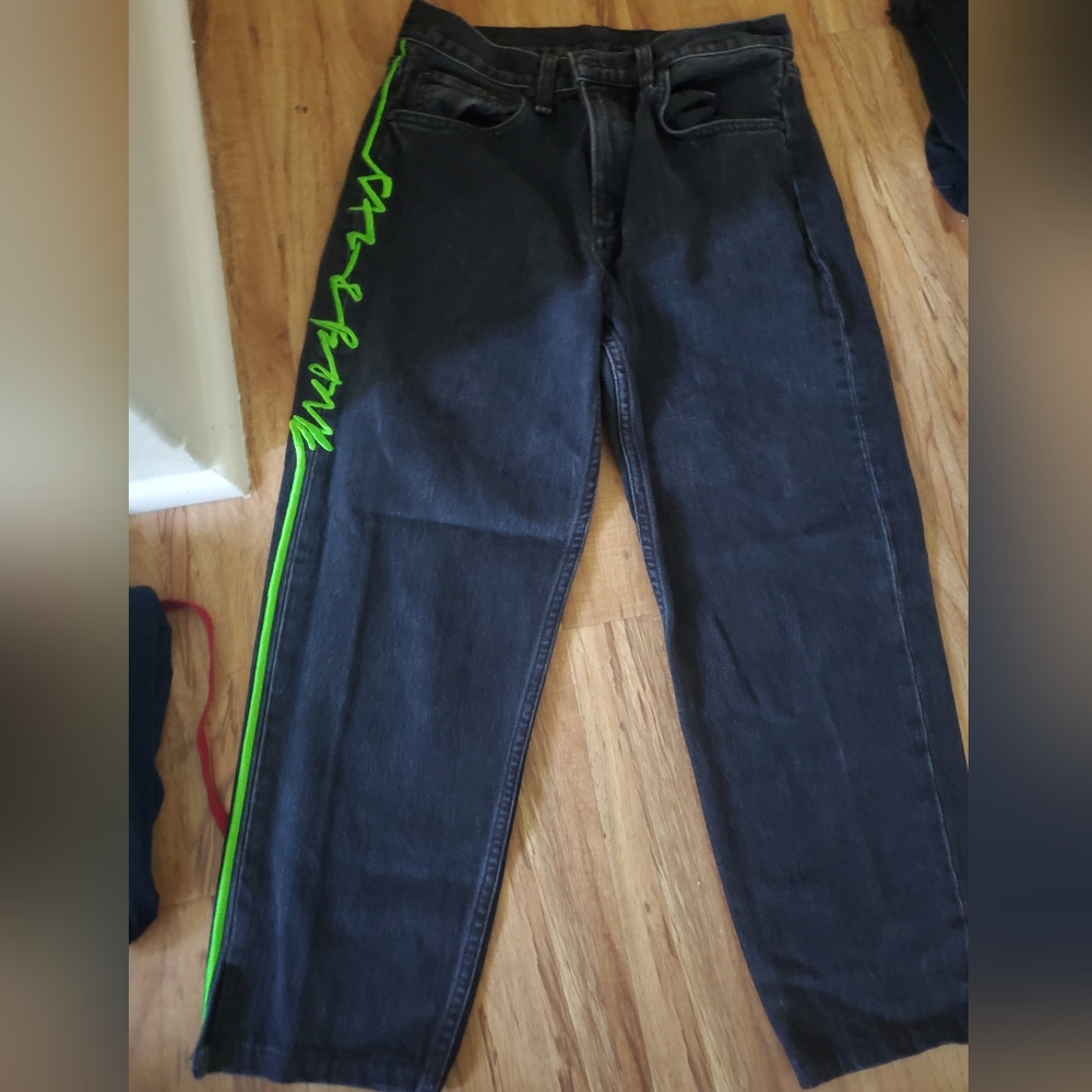 Rag & Bone Neon Green Cursive Grey Jeans, straight fit and cropped